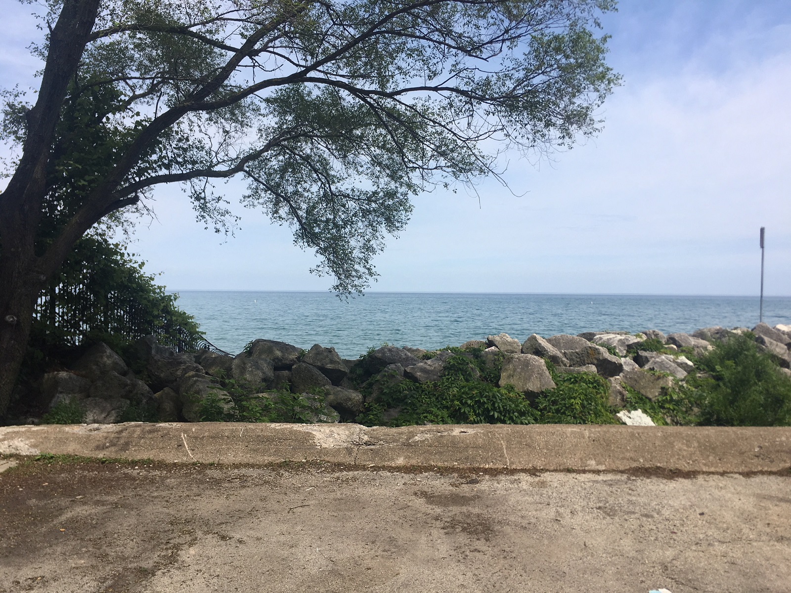 1221 W Chase Exterior