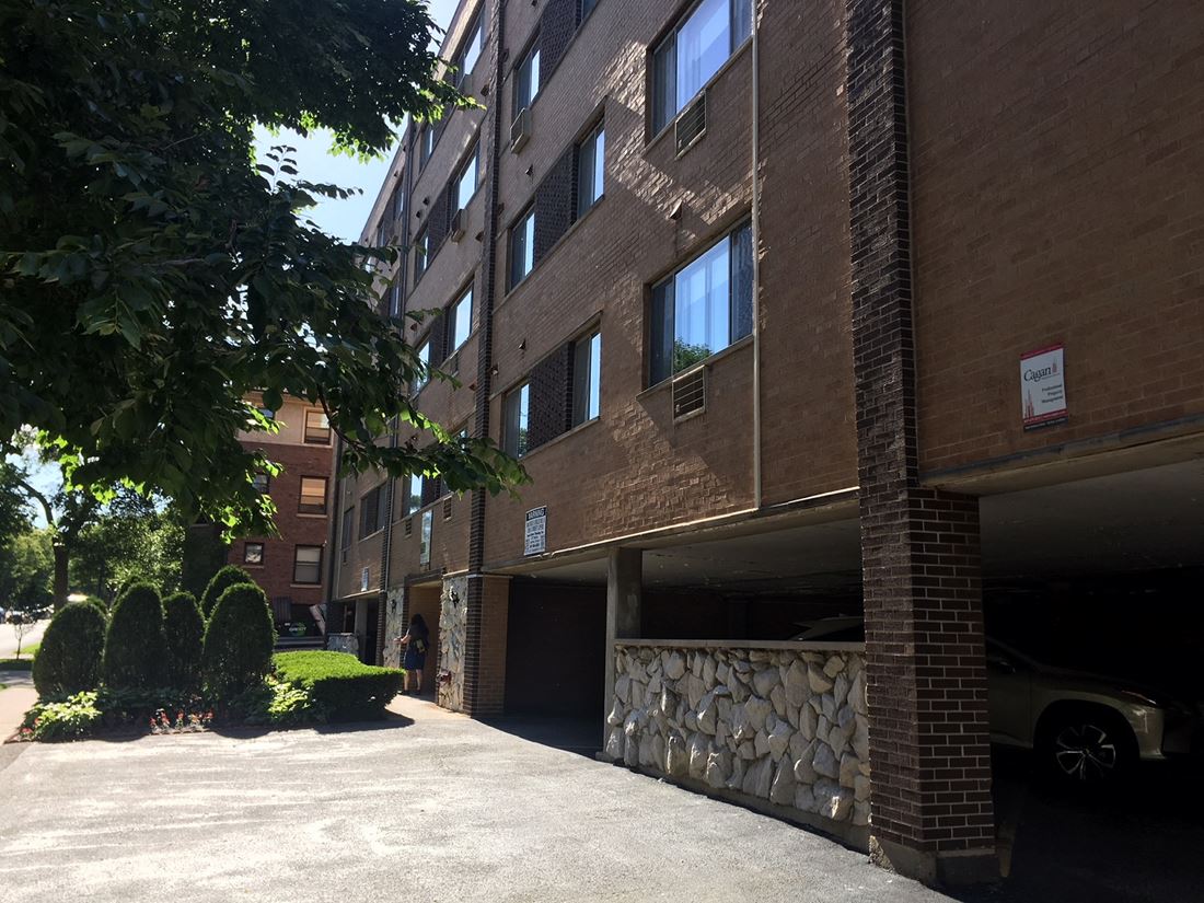 1121 Church St. Apartments photo