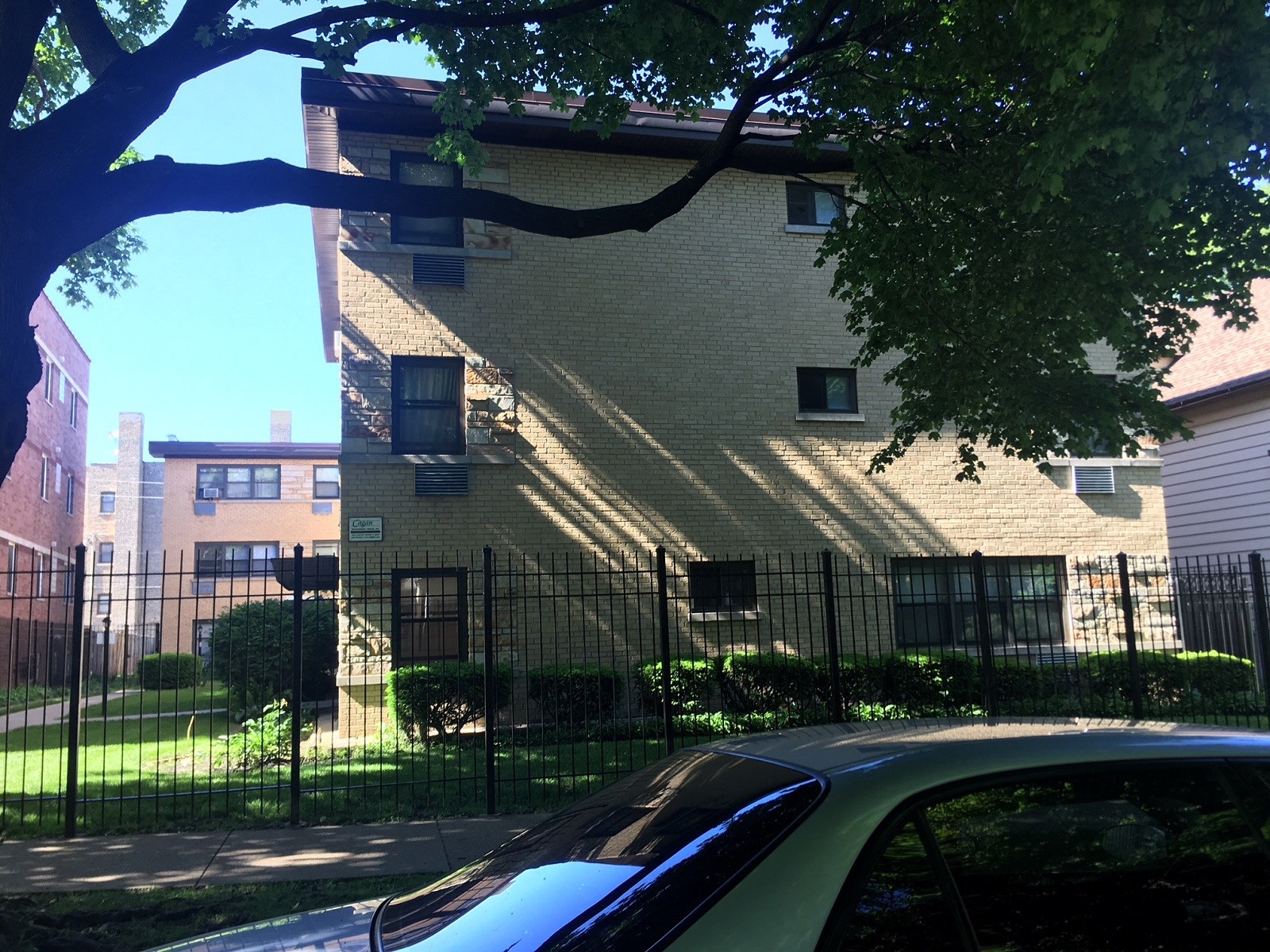 204850 W. Chase Ave Apartments, 2048 W Chase Ave, Chicago, IL RentCafe