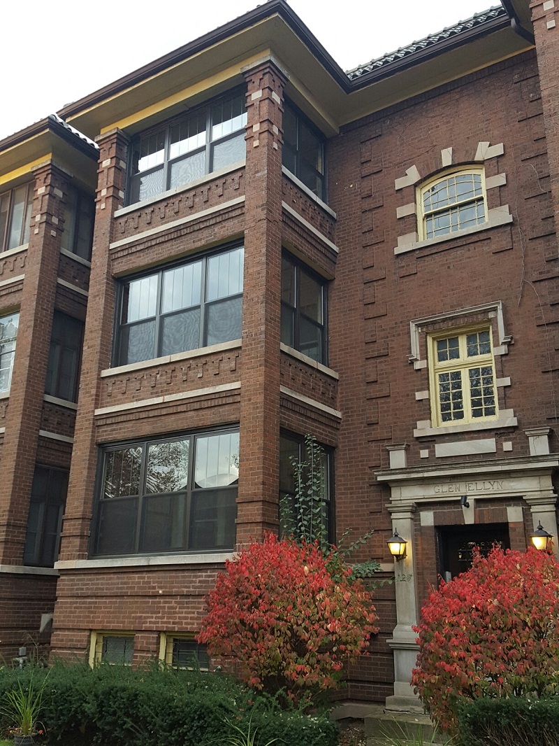 127-33 S Harvey Ave Front Pictuere