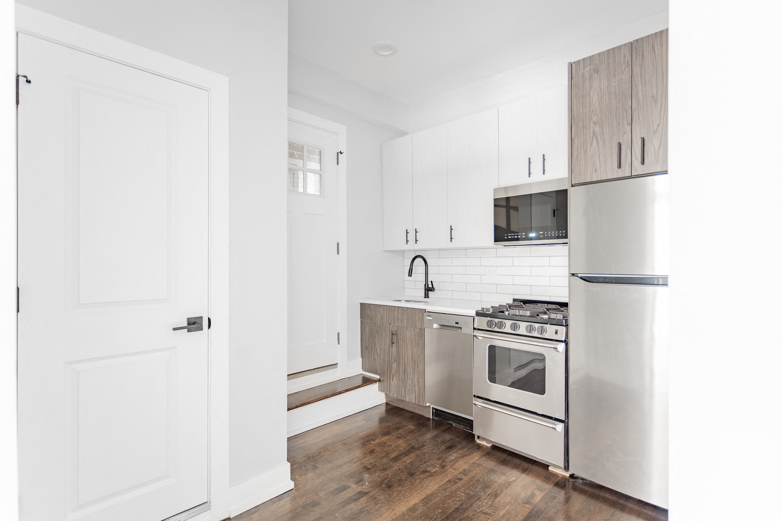 2957-S2 (One Bedroom)