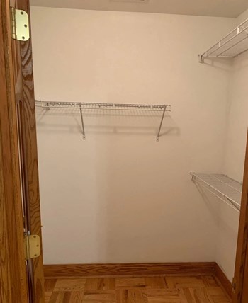 3734 N Sheffield Ave 2 Beds Apartment for Rent - Photo Gallery 4