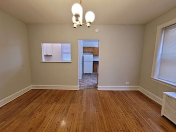 2635 W Granville 1-3 Beds Apartment for Rent - Photo Gallery 2