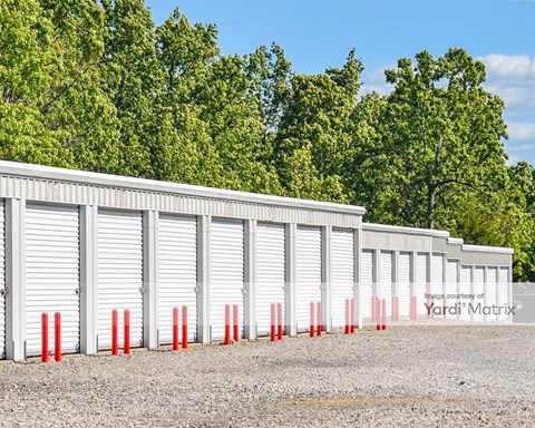 Storage Units for Rent available at 27002 East Highway 32, Lebanon, MO 65536