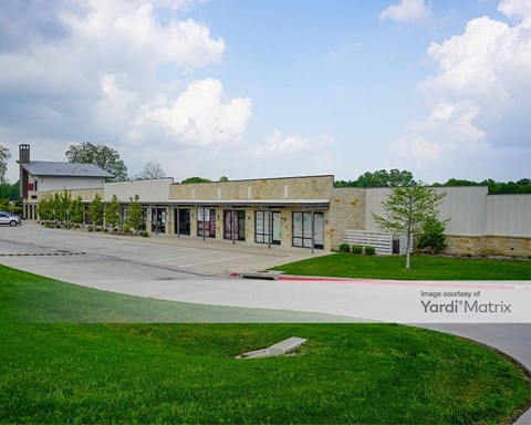 Storage Units for Rent available at 4615 North Travis Street, Sherman, TX 75092