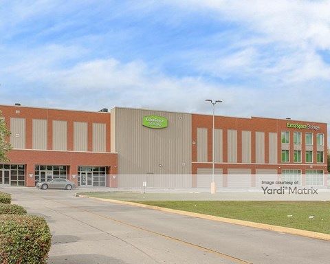 Storage Units for Rent available at 6750 Franklin Avenue, New Orleans, LA 70122