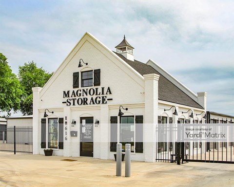 Storage Units for Rent available at 10616 West 70 Hwy, Durant, OK 74701