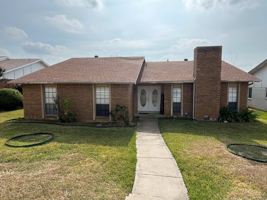 1810 Red Oak Ln 3 Beds House for Rent - Photo Gallery 16