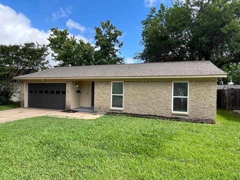 1009 Foxe Basin Dr 3 Beds Apartment for Rent