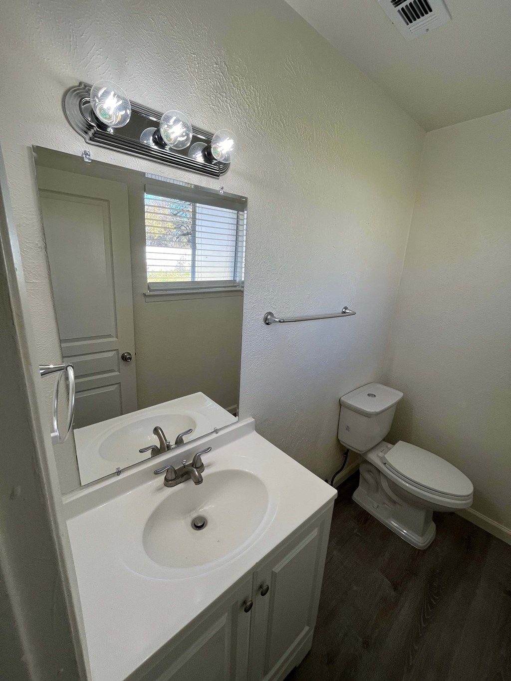10135 Kittyhawk ln 3 Beds House for Rent - Photo Gallery 13
