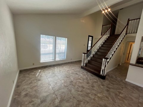 1707 Aurora Dr 4 Beds Apartment for Rent