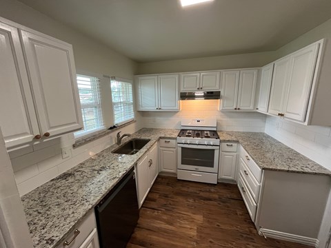 2214 Mockingbird Ln 3 Beds House for Rent - Photo Gallery 24