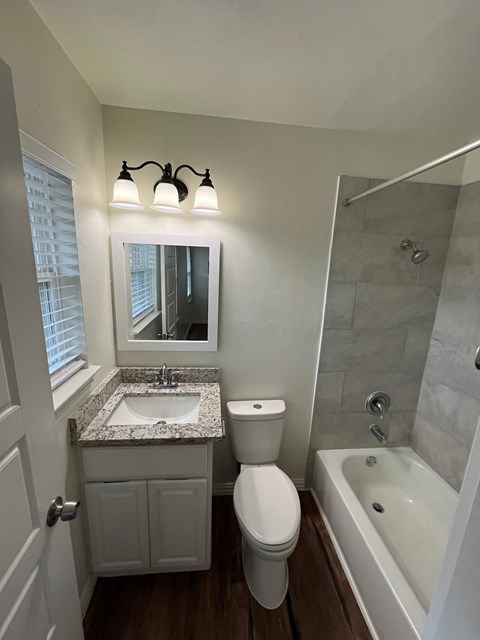 2214 Mockingbird Ln 3 Beds House for Rent - Photo Gallery 13