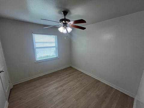 2703 San Diego Dr 4 Beds Apartment for Rent