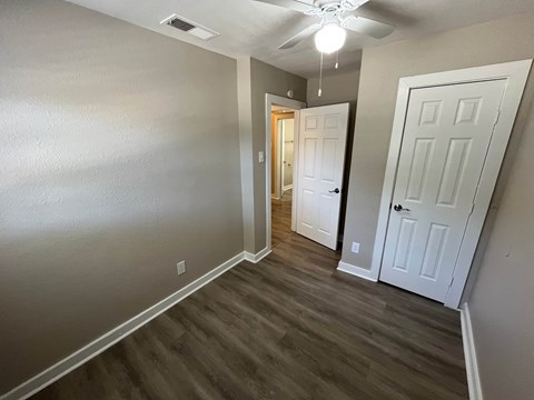 1316 N Prairie Creek Rd 4 Beds Apartment for Rent