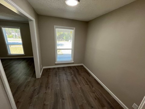 829 SW 5Th St 2 Beds Apartment for Rent