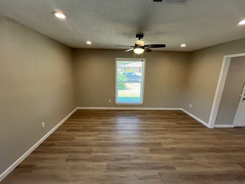 146 Bailey Dr 3 Beds Apartment for Rent