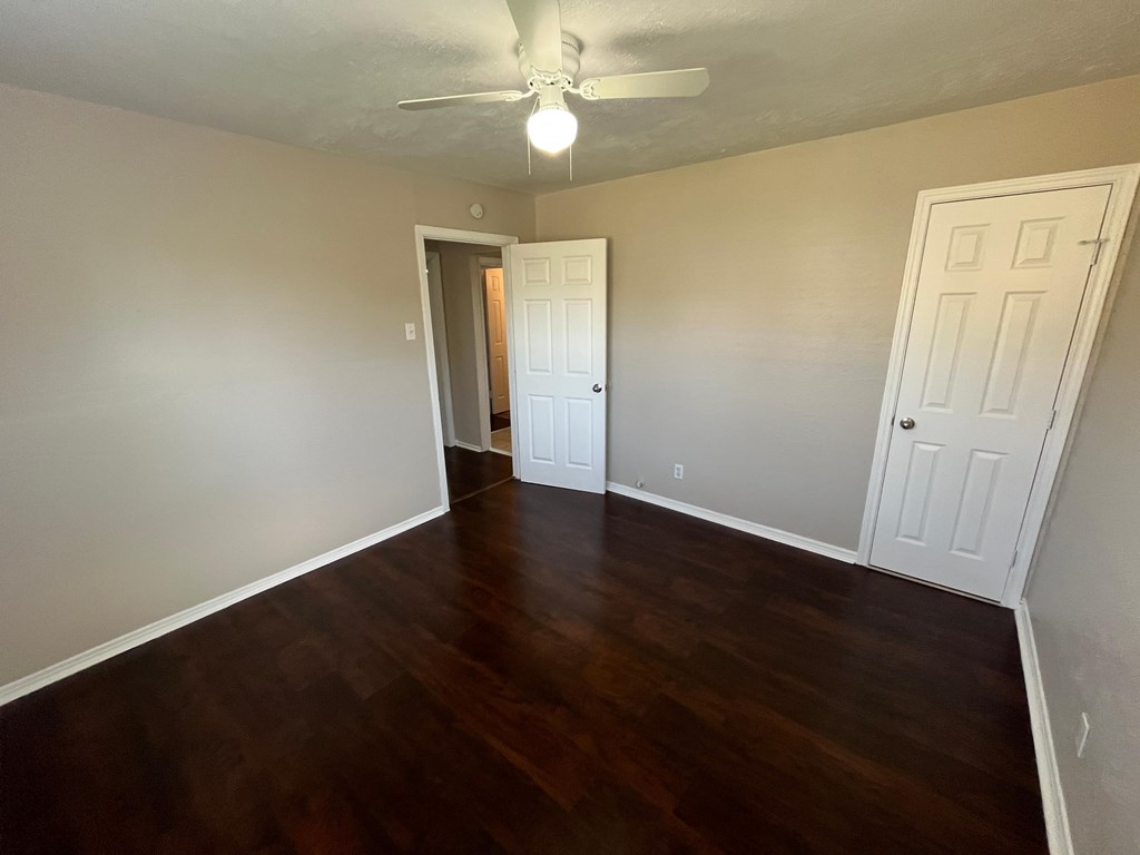 3248 S Llewellyn Ave 3 Beds House for Rent - Photo Gallery 12