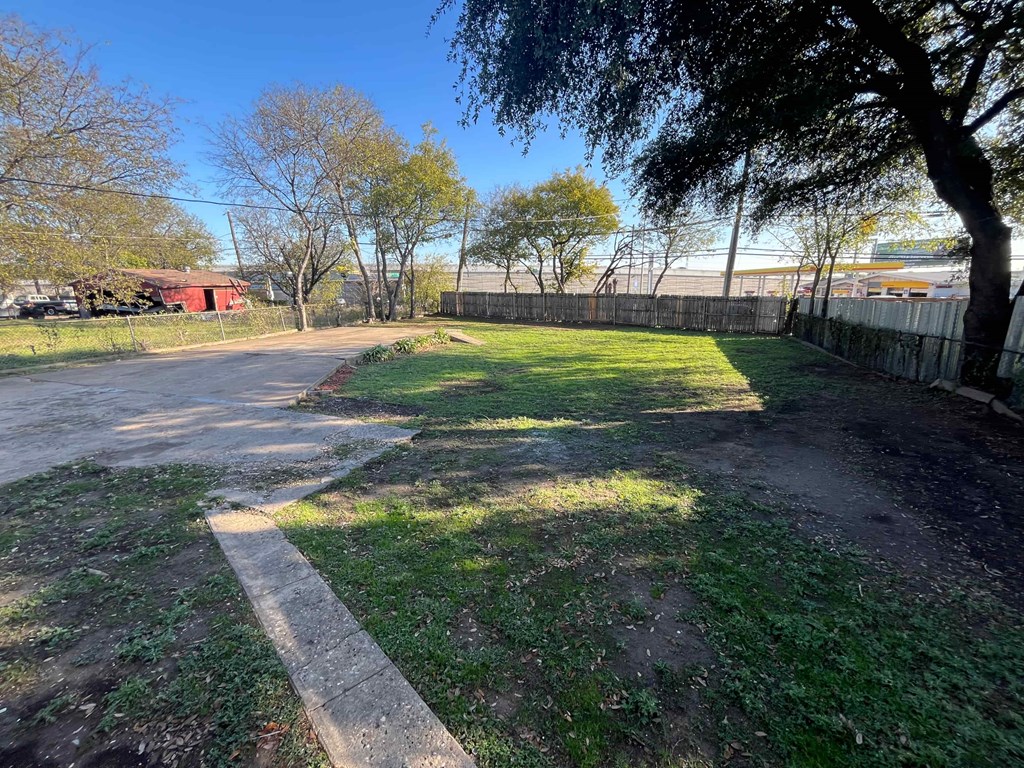 3248 S Llewellyn Ave 3 Beds House for Rent - Photo Gallery 14