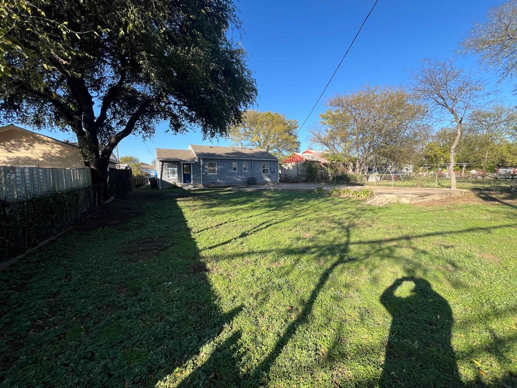 3248 S Llewellyn Ave 3 Beds House for Rent - Photo Gallery 13