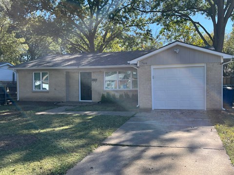 766 Goldwood Dr 3 Beds Apartment for Rent