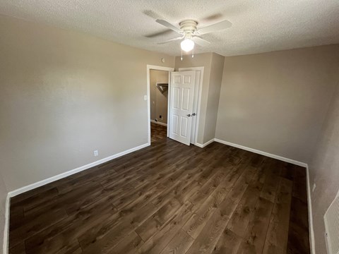 2223 Houston St 2 Beds Apartment for Rent