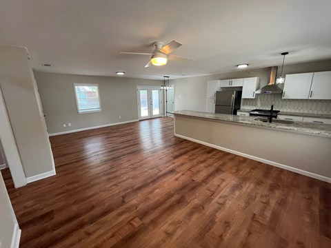 3218 Maple Dr 3 Beds Apartment for Rent