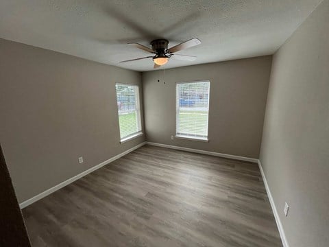 9527 Musgrave Dr 3 Beds Apartment for Rent