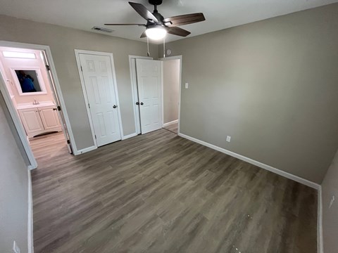 9615 Oak Gate Ln 3 Beds Apartment for Rent