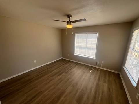 6814 Lockheed Ave 2 Beds Apartment for Rent