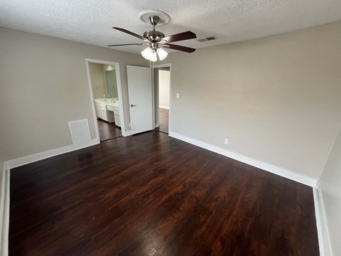 415 Towne House Ln 3 Beds House for Rent - Photo Gallery 16