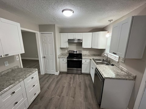 820 E Edith St 2 Beds Apartment for Rent