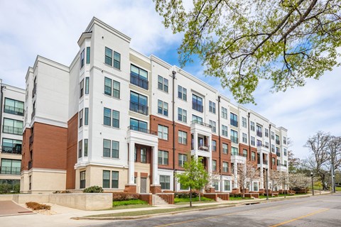 Source URL: https://medialibrarycf.entrata.com/17982/MLv3/3/27/2023/04/21/064534/6442856cd032a0.91847982169.jpg