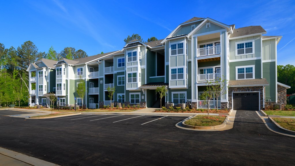 Source URL: https://medialibrarycf.entrata.com/17982/MLv3/3/27/2022/10/24/102658/6356bcd1508ec0.79206845555.jpg