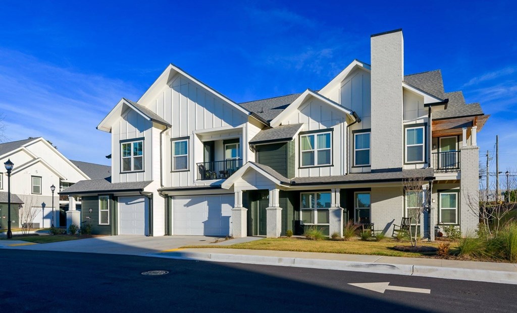 Source URL: https://medialibrarycf.entrata.com/17982/MLv3/3/27/2022/07/01/124830/62bf417dc8a665.74443243184.jpg