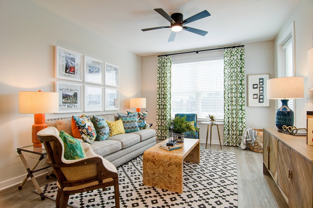 Source URL: https://medialibrarycf.entrata.com/17982/MLv3/3/27/2022/07/01/111204/62bf2ae2919e42.53384625993.jpg