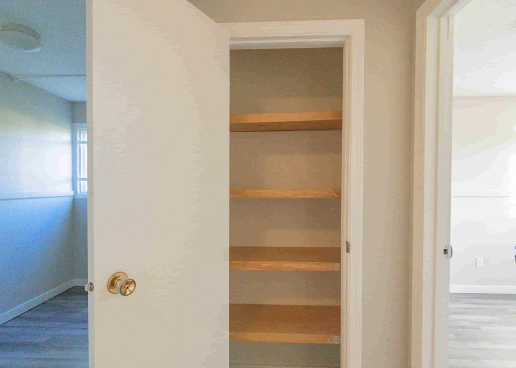 how to build a closet in a bathroom with shelves