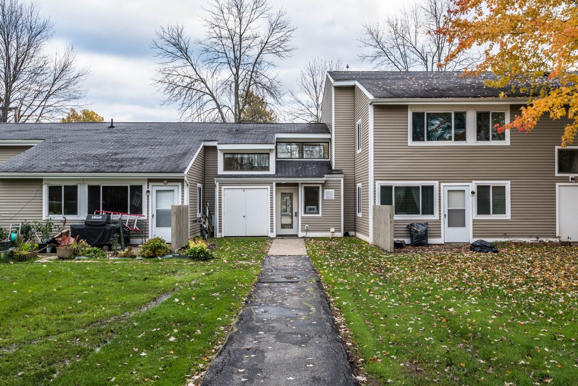 Brewster Mews Apartments Apartments in Amherst, NY