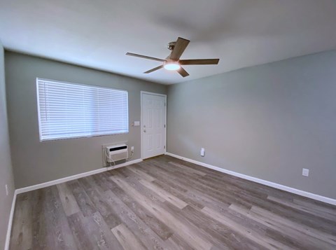 2775 Muir Ave. 2 Beds Apartment for Rent