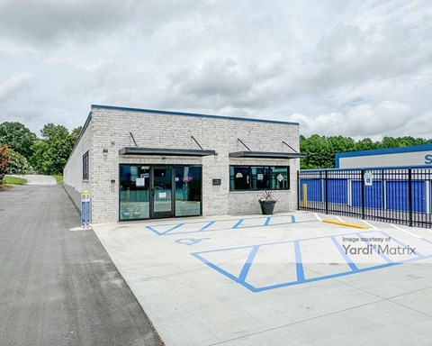 Storage Units for Rent available at 2240 Chesnee Hwy, Spartanburg, SC 29303