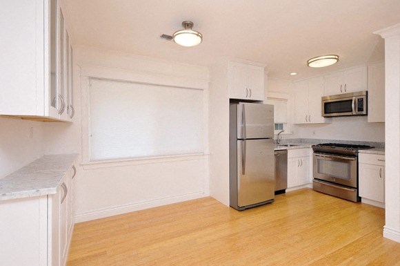 College Green Apartments