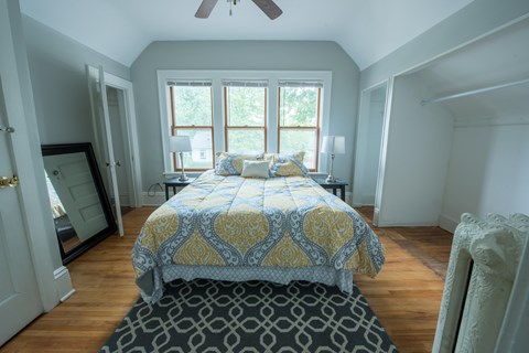 3856 Nicollet Avenue 4 Beds Apartment for Rent