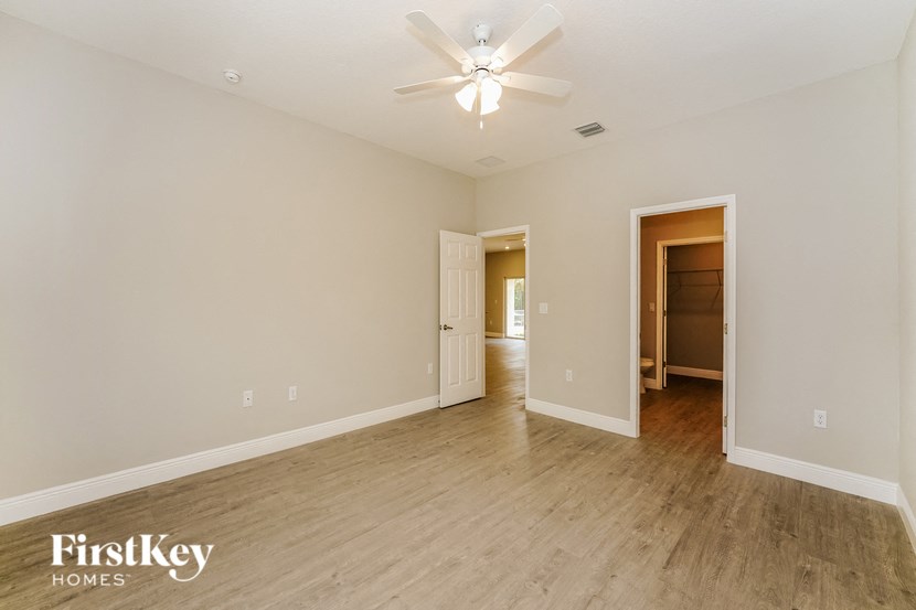 the living room and dining room are spacious and clean