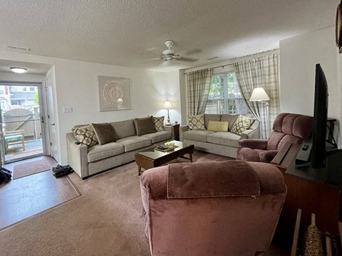 203 Bristol Commons 2 Beds Apartment for Rent