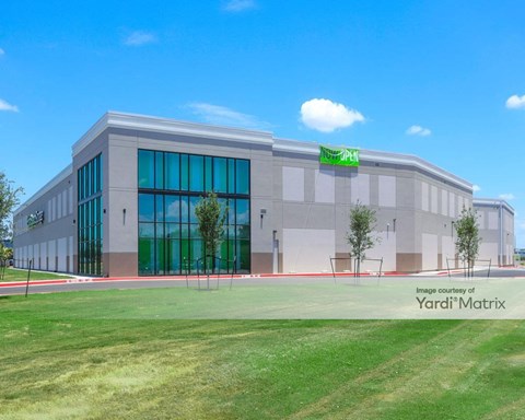 Storage Units for Rent available at 7317 North 10Th Street, Mcallen, TX 75804