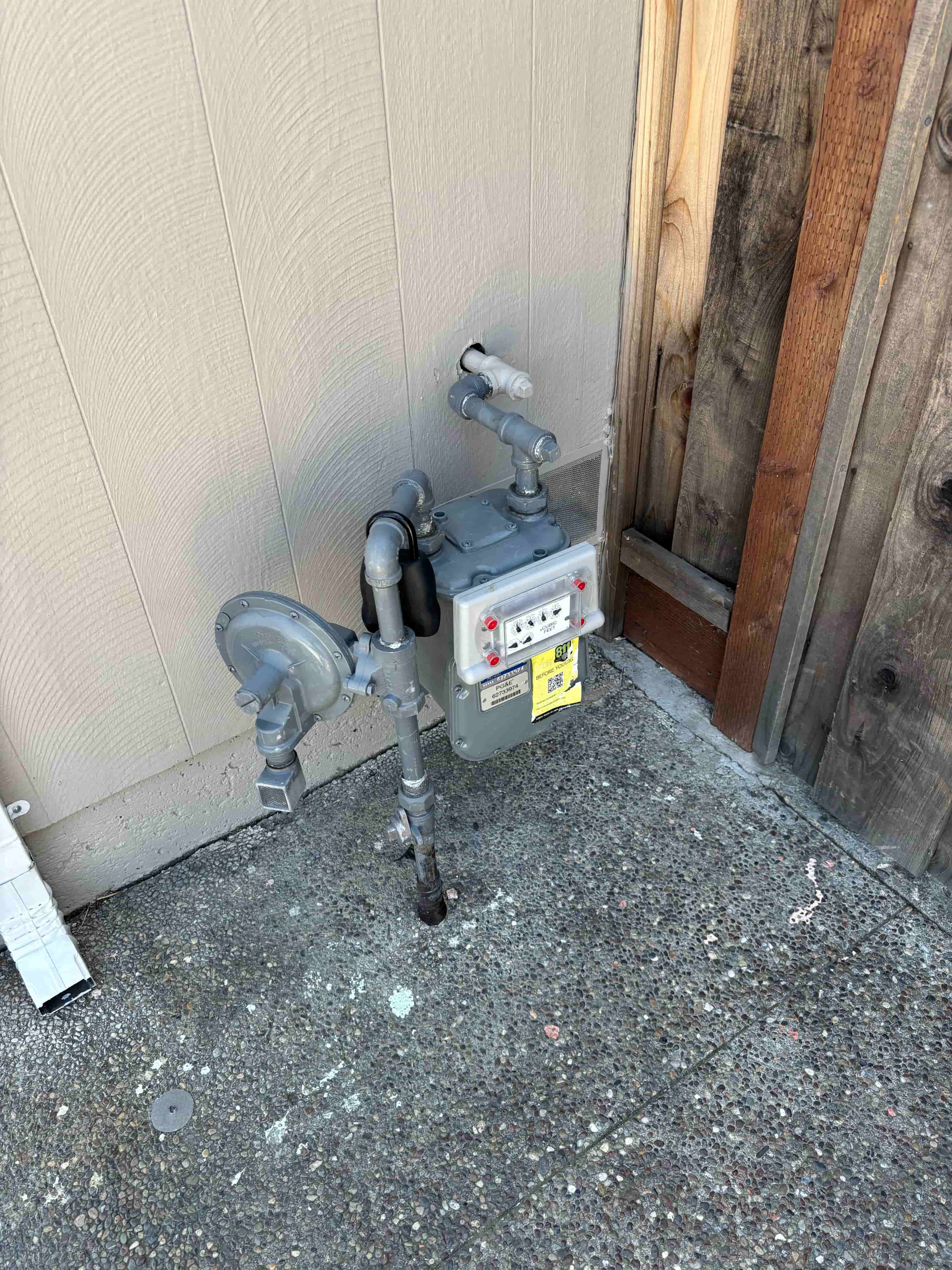 598 Oakwood Drive Studio House for Rent - Photo gallery 2