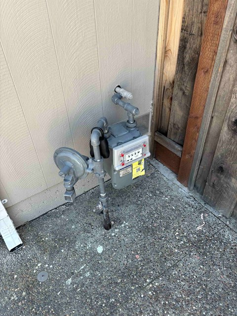 598 Oakwood Drive 3 Beds Apartment for Rent