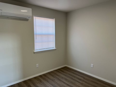 113 Autry Dr 2 Beds Apartment for Rent