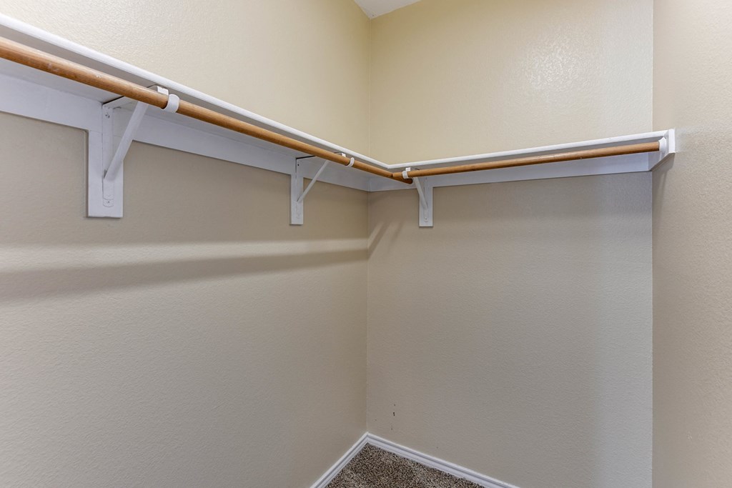 the spacious closet at thebrookbrook apartments