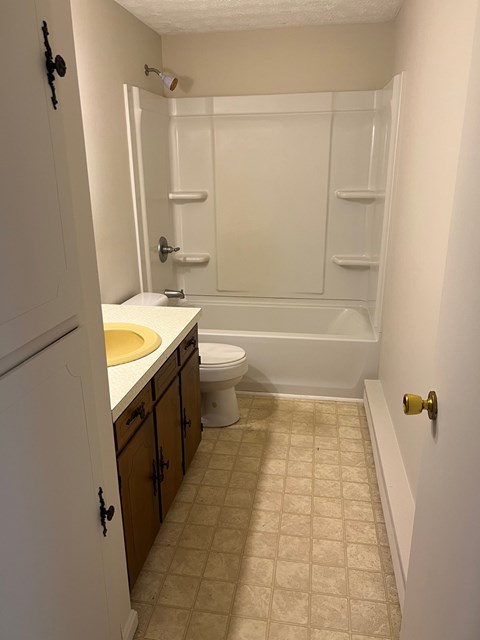 12245-12247-12249 Market Ave N 2 Beds Apartment for Rent